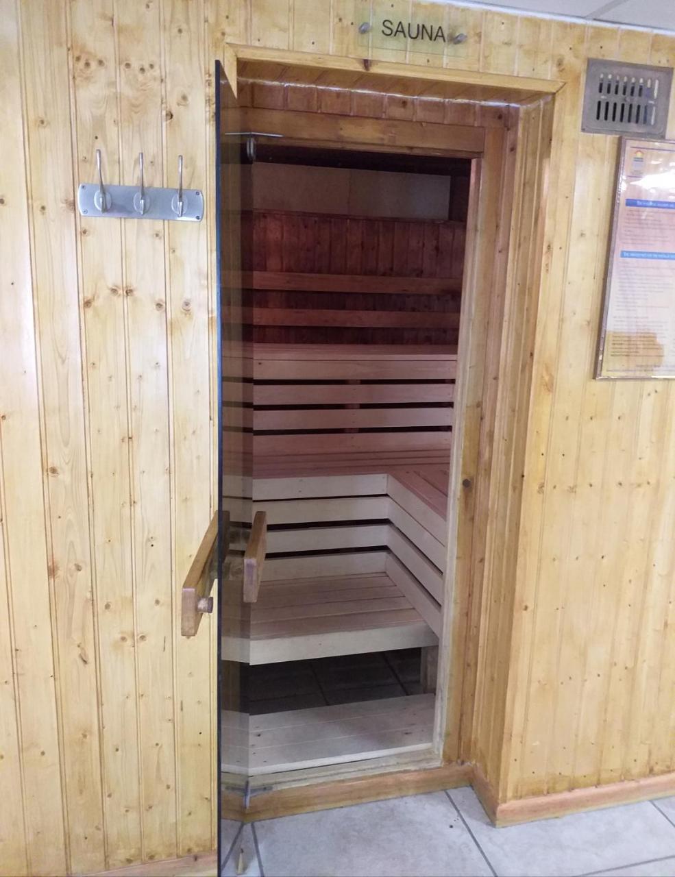 里维埃拉酒店 韦茅斯 外观 照片